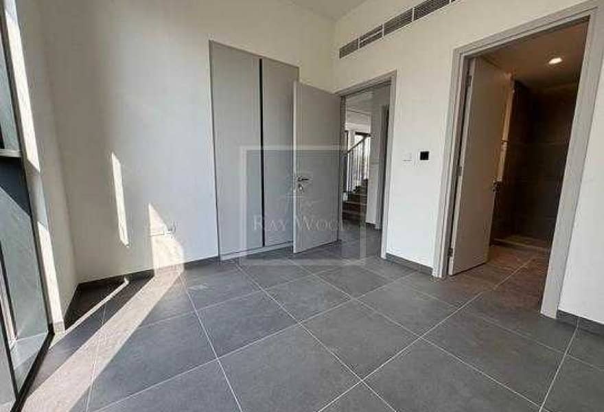 Spacious 4_Beds Twin Villas | Brand new - Image 7