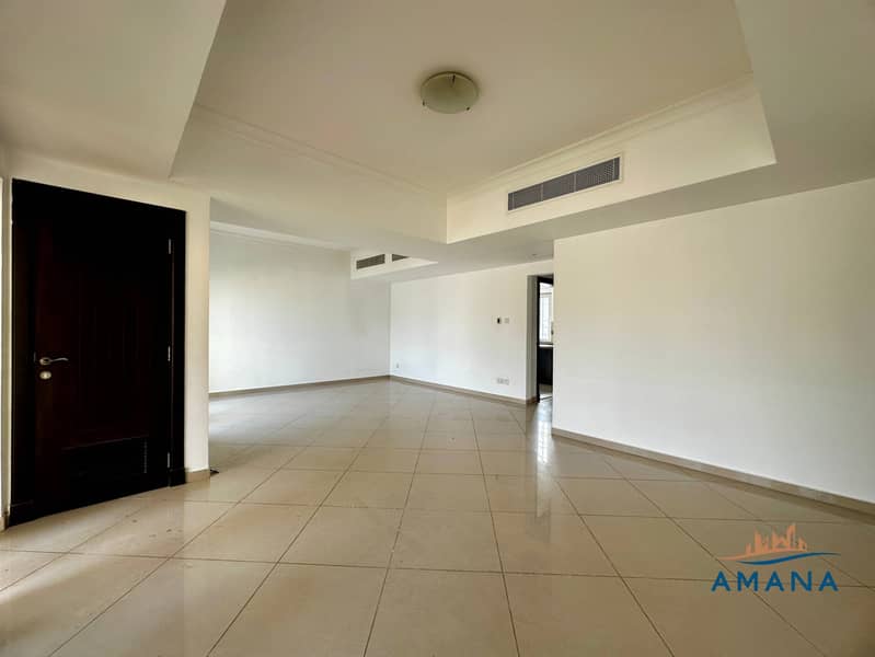 Ready For Move In Near to the Pool and Entrance