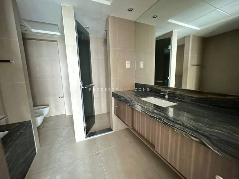 Ready to move in • Best views • Luxurious - Image 14