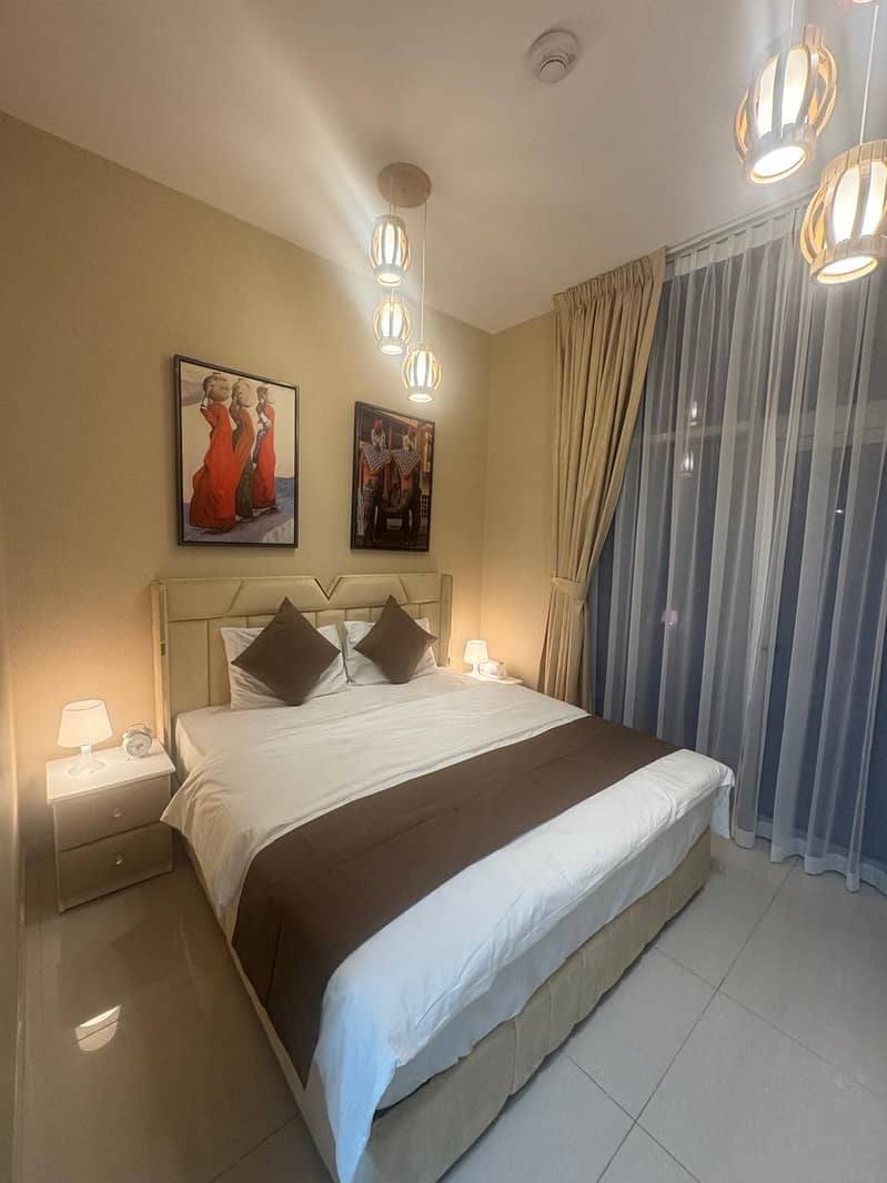 Dubai marina Free housekeeping provided every day ,Monthly 3 bedroom apartment , near JBR beach and metro station - Image 16