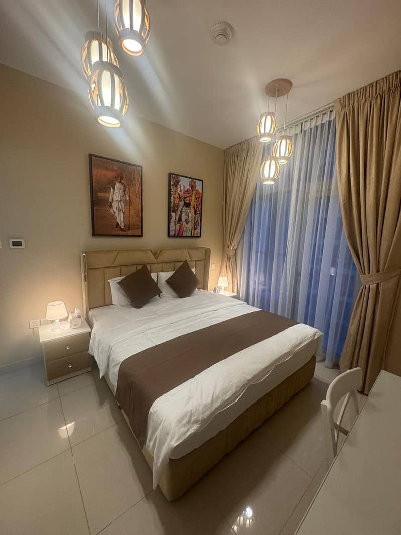 Dubai marina Free housekeeping provided every day ,Monthly 3 bedroom apartment , near JBR beach and metro station - Image 17