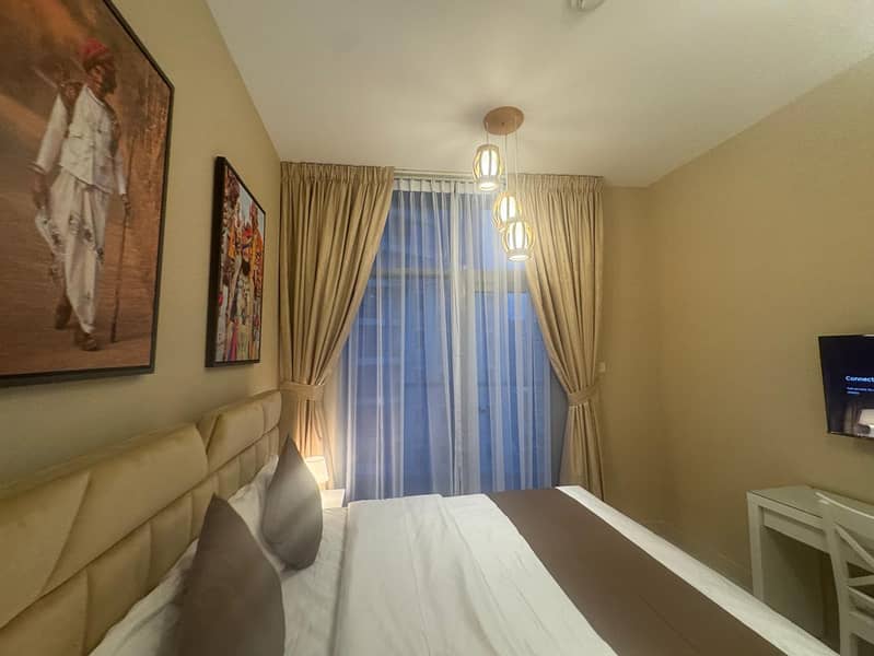 Dubai marina Free housekeeping provided every day ,Monthly 3 bedroom apartment , near JBR beach and metro station - Image 19