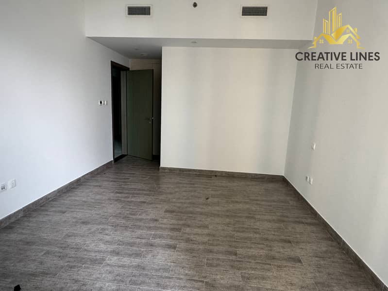 LUXURY SPACIOUS MODERN 1 BEDROOM APPARTMENT/ SAMI CLOSE KITCHEN // POOL VIEW// READY TO MOVE - Image 6