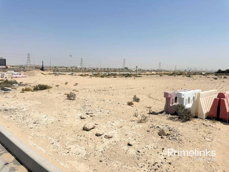 G+1 Townhouse Plot Near Al Maktoum Airport | Prime