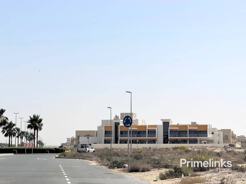 G+1 Townhouse Plot Near Al Maktoum Airport | Prime - Image 6