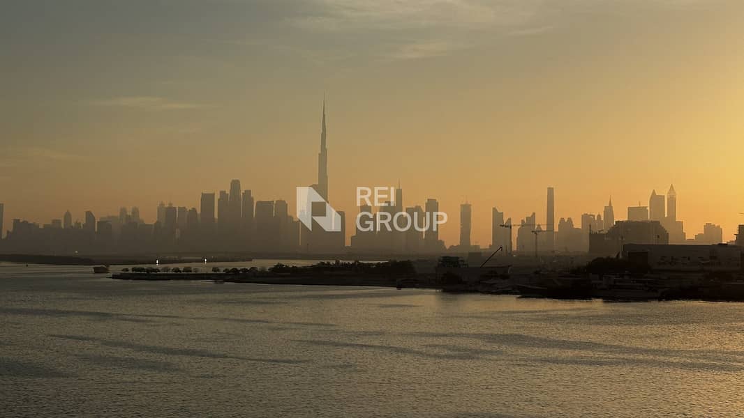 Park and Canal View | Spacious Layout | High Floor - Image 15