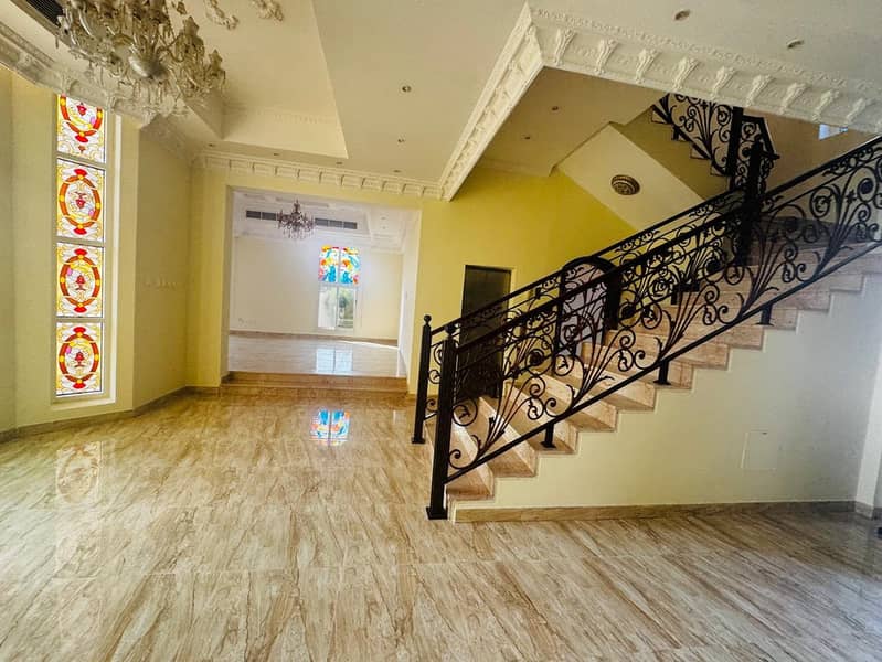 Independent 5BR Villa | ELEVATOR | POOL | DRIVER ROOM , Al Quoz 1. . . !!