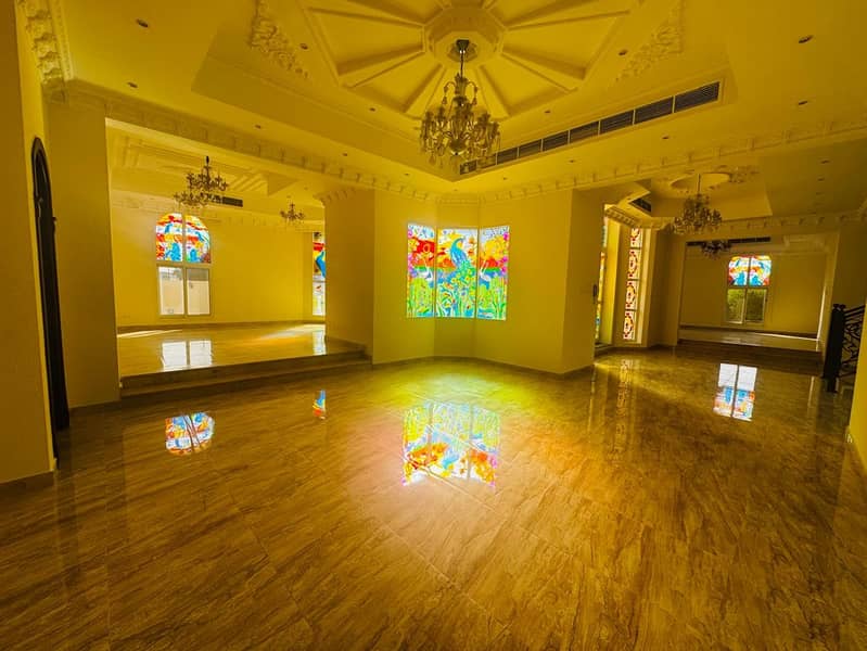 Independent 5BR Villa | ELEVATOR | POOL | DRIVER ROOM , Al Quoz 1. . . !! - Image 6