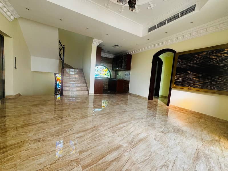Independent 5BR Villa | ELEVATOR | POOL | DRIVER ROOM , Al Quoz 1. . . !! - Image 10