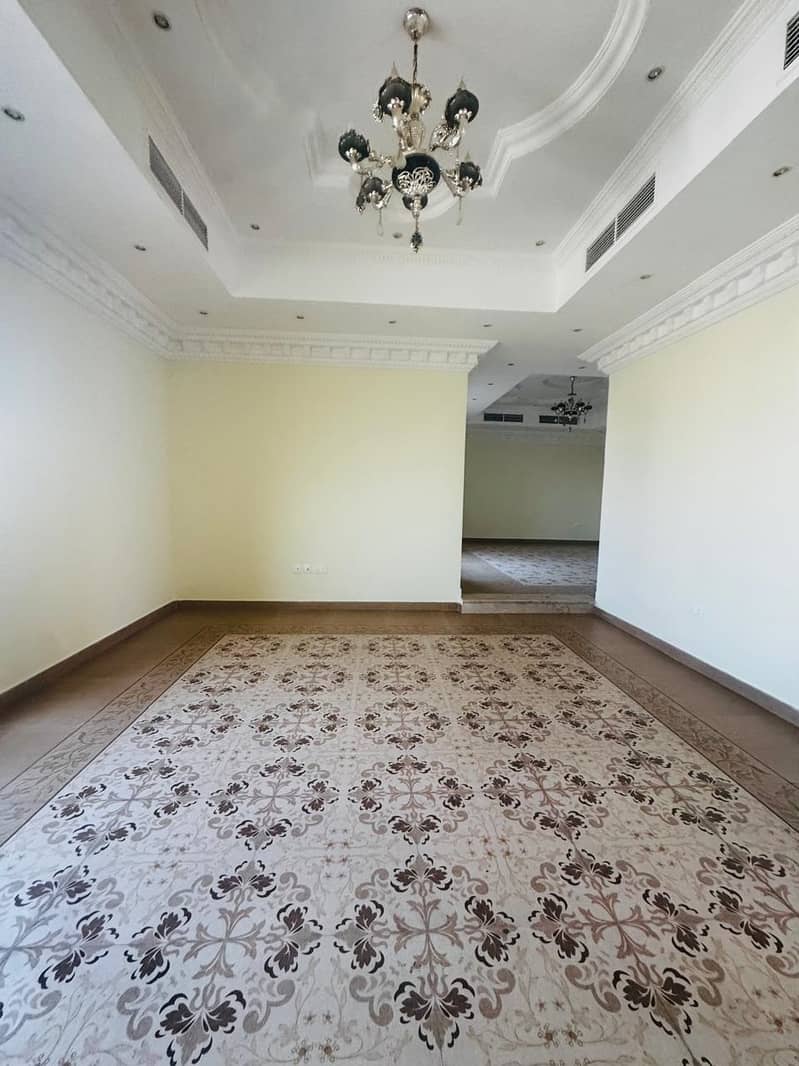 Independent 5BR Villa | ELEVATOR | POOL | DRIVER ROOM , Al Quoz 1. . . !! - Image 16