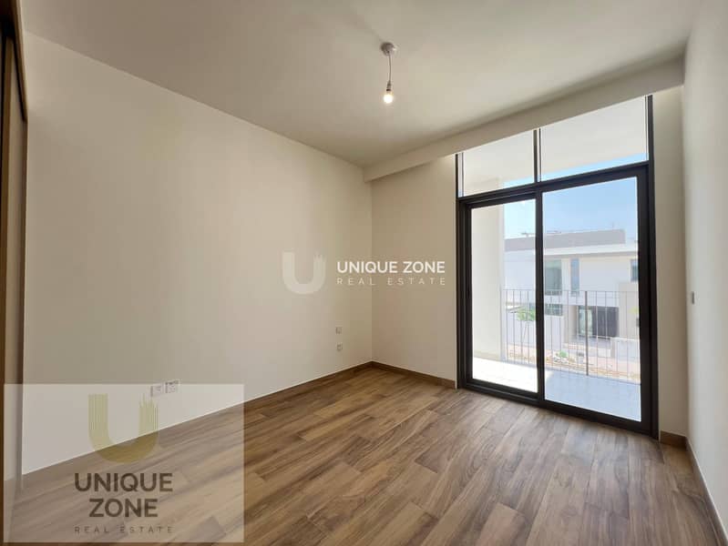 Vastu Unit | Elevated Plot | Single Row