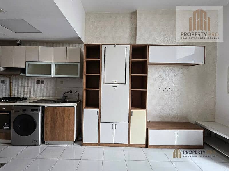 NEAR METRO| MULTIPLE CHEQUES| available NOW