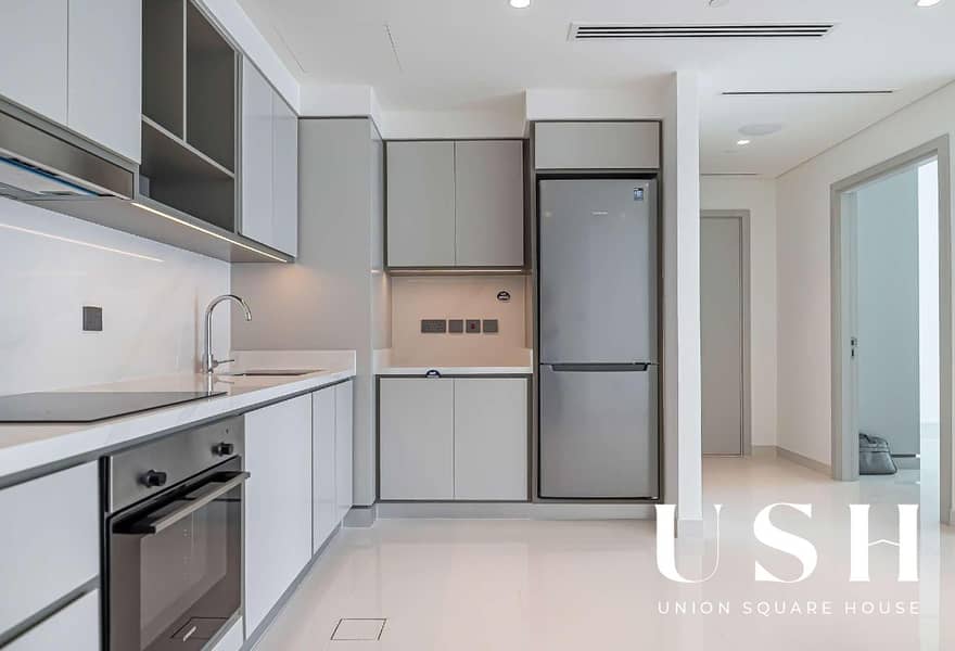 Largest 1BR | Full Sea and Marina skyline view - Image 11