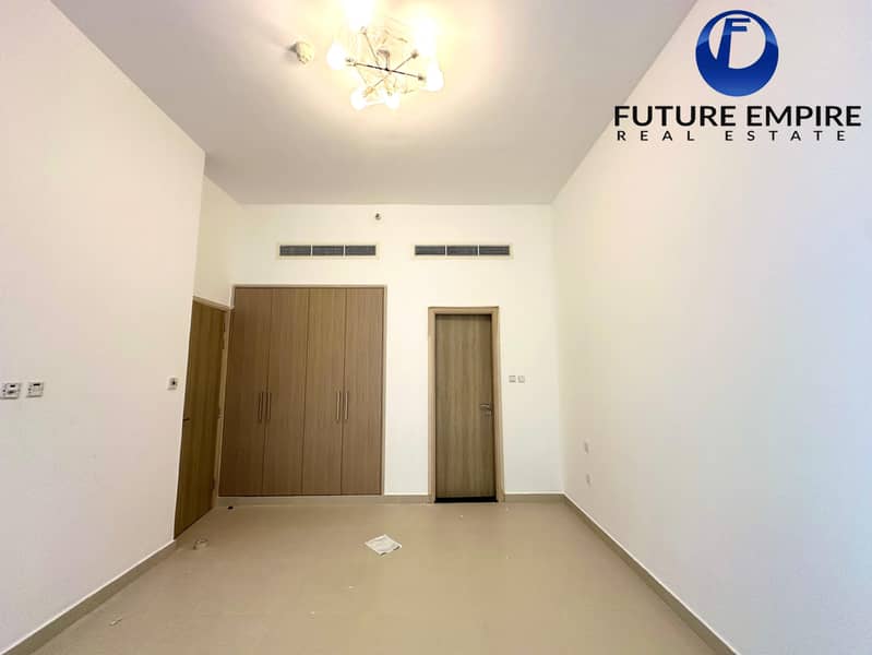 Spacious 3BHK + Maid’s Room | Vacant | Ready to Move In