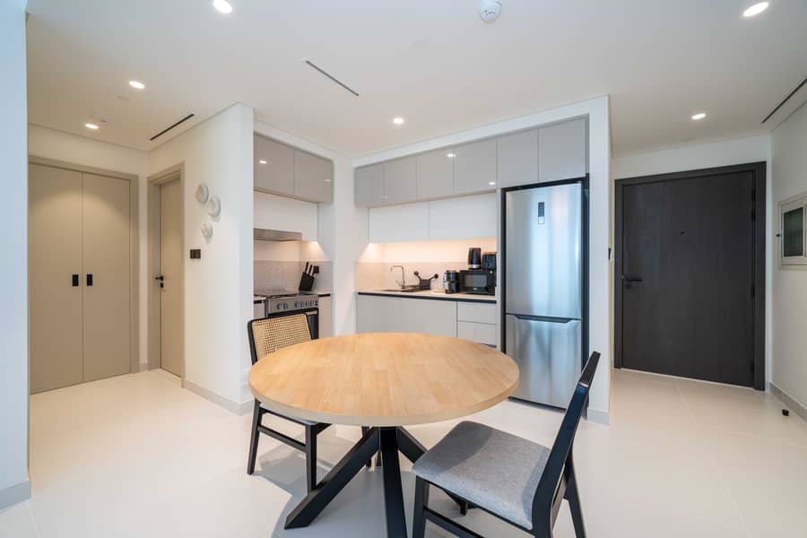 BEACH FRONT 1BR MARINA VISTA- AVAILABLE NOW - Image 8