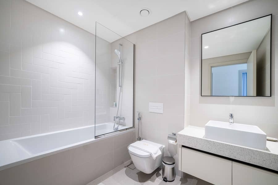 BEACH FRONT 1BR MARINA VISTA- AVAILABLE NOW - Image 12