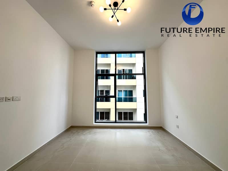 Spacious 2BHK | Maid’s Room | Big Balcony | Book Now