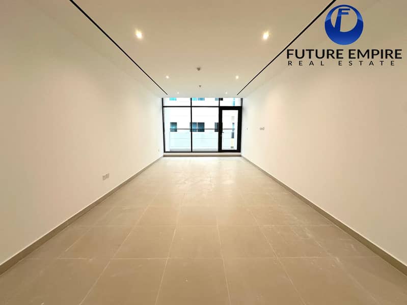 Spacious 2BHK | Maid’s Room | Big Balcony | Book Now