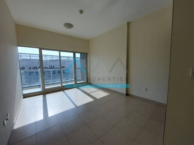 Vacant Within 1 Month | Freehold | Opposite To Silicon Central Mall