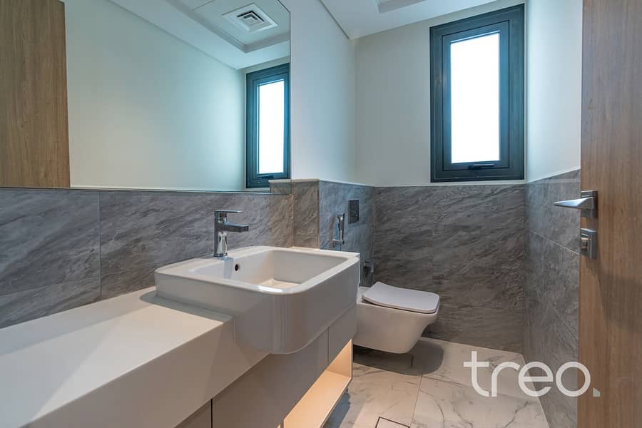 Large Plot | Landscaped | On The Pool - Image 12