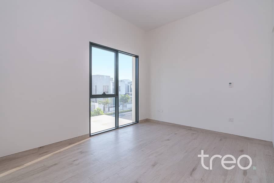 Large Plot | Landscaped | On The Pool - Image 20