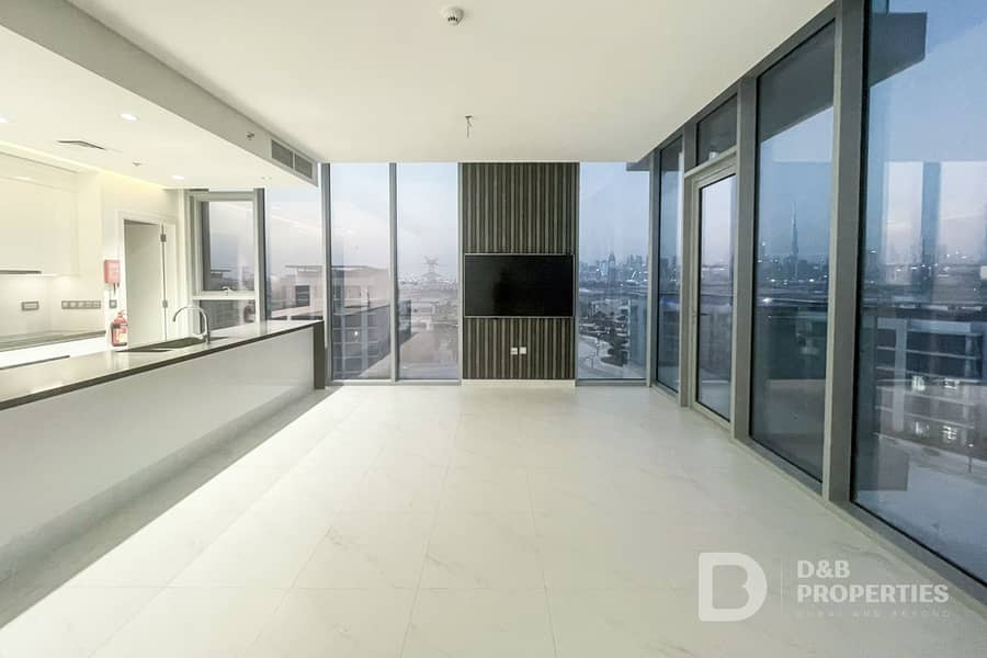 Downtown Skyline View | Maids Room | Vacant