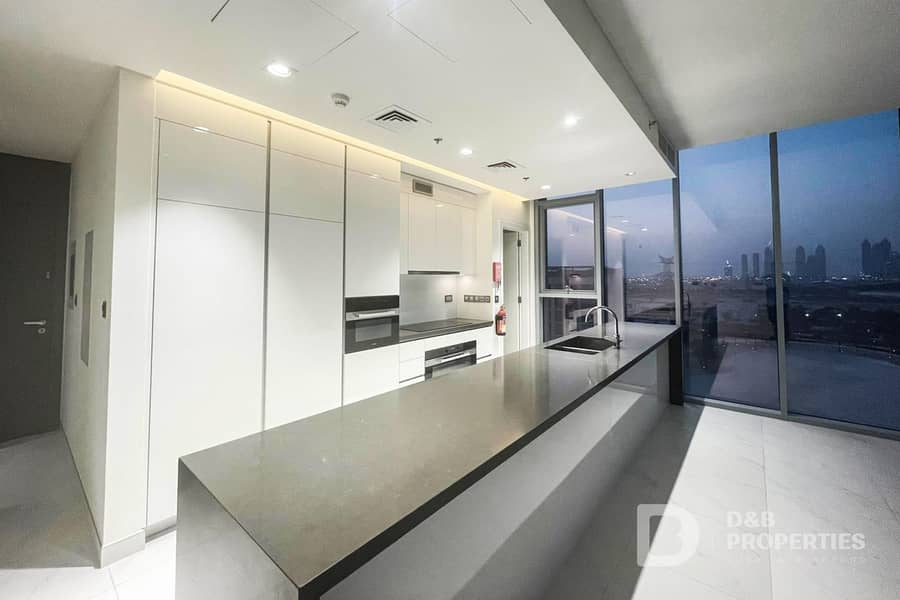 Downtown Skyline View | Maids Room | Vacant