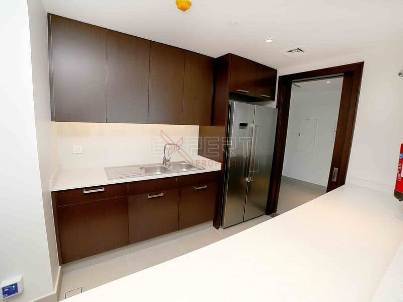 Elegant 3BR Apartment | Stunning Opera Views | Central Location