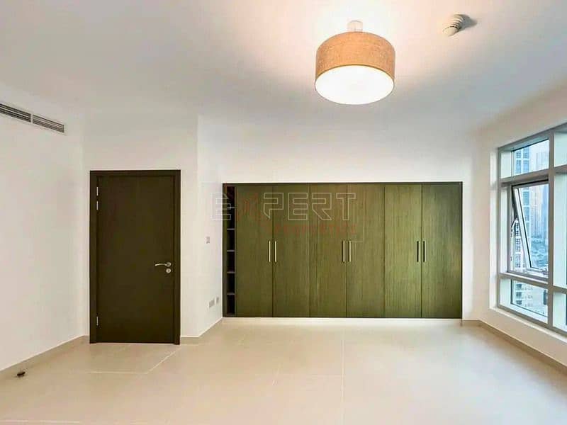 Boulevard-Facing Unit | Modern Urban Living | Perfect Location - Image 6