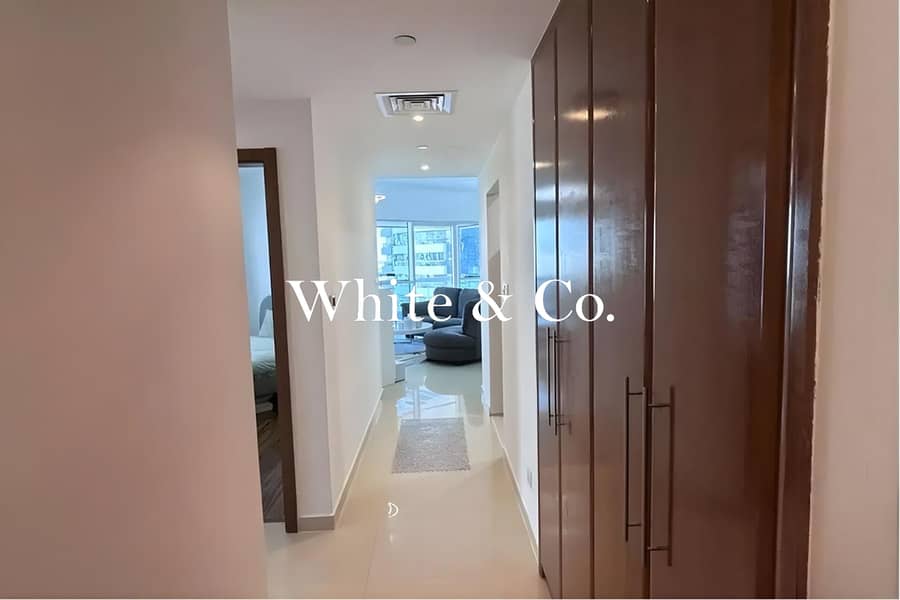 VOT | Large balcony Marina View | Metro - Image 10