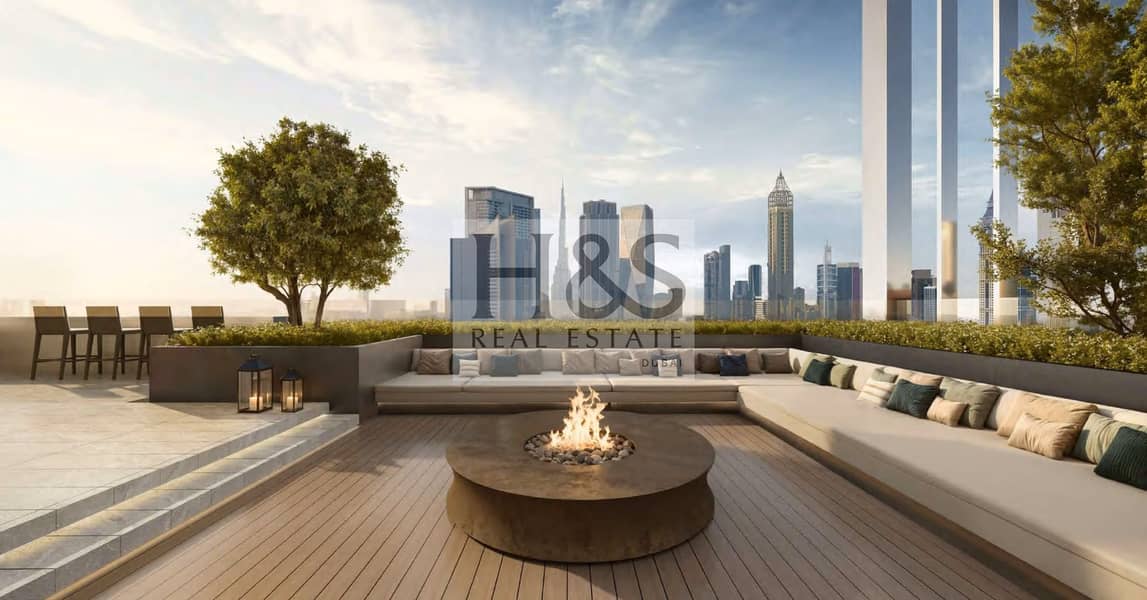 ICONIC MUSEUM OF THE FUTURE VIEW | GREAT LIVING EXPERIENCE - Image 12