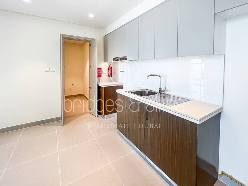 BIG LAYOUT | MODERN 1 BEDROOM | | HIGH FLOOR - Image 7