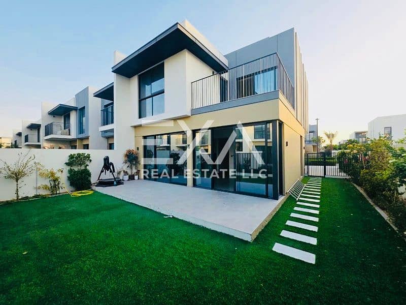 Single Row I Near the Entrance I Ready to Move in