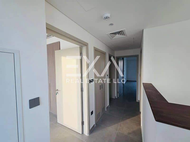 Single Row I Near the Entrance I Ready to Move in - Image 7