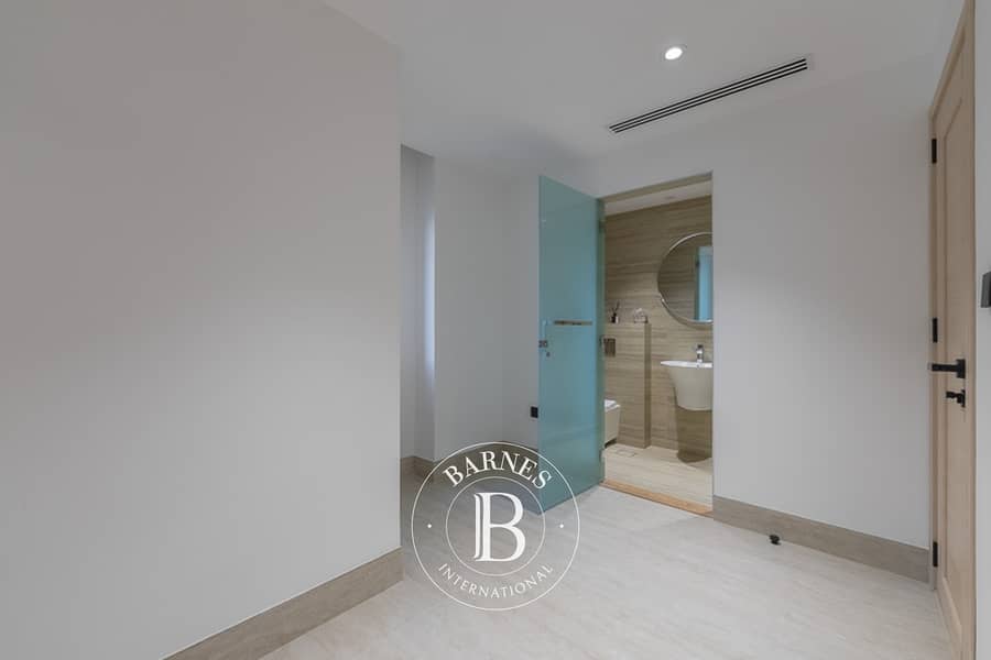 Ready to Move In | Beachfront Sanctuary - Image 15