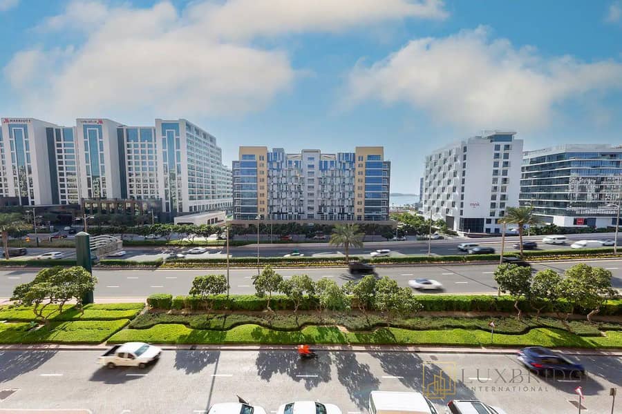 Vacant | Furnished | Prime Location - Image 21