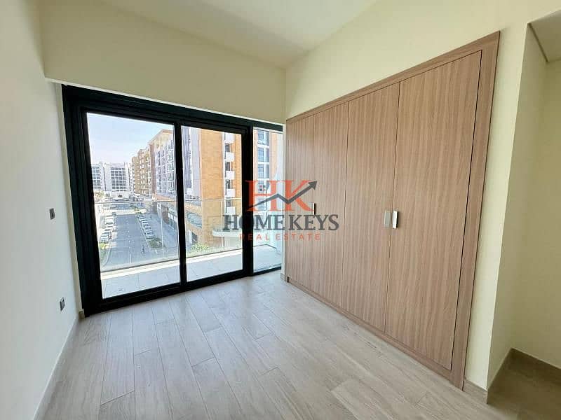 Unmissable deal || Studio Apartment || Pool & Boulevard View || Rented || Chiller Free