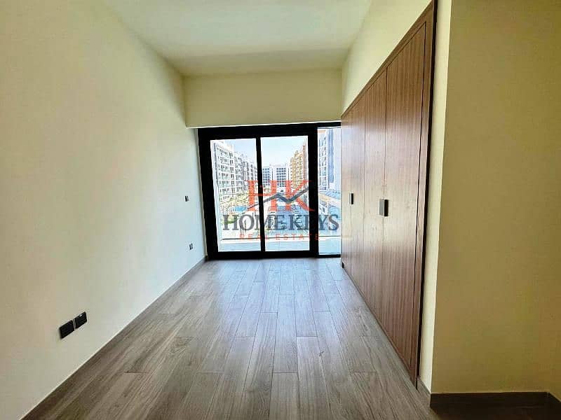 Unmissable deal || Studio Apartment || Pool & Boulevard View || Rented || Chiller Free