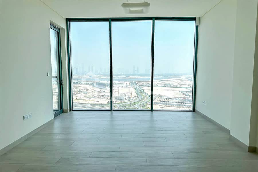 Luminous Unit | HIGH FLOOR | Vacant - Image 6