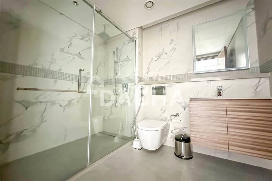 Luminous Unit | HIGH FLOOR | Vacant - Image 8