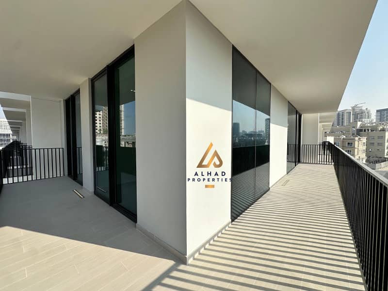 BIG LAYOUT | BEST DEAL | GREAT LOCATION