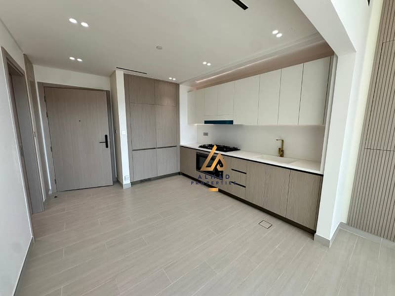 BIG LAYOUT | BEST DEAL | GREAT LOCATION - Image 10