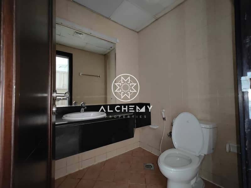 SPACIOUS 1BR| ELEGANT| BIG LAYOUT| CLOSE TO METRO - Image 8