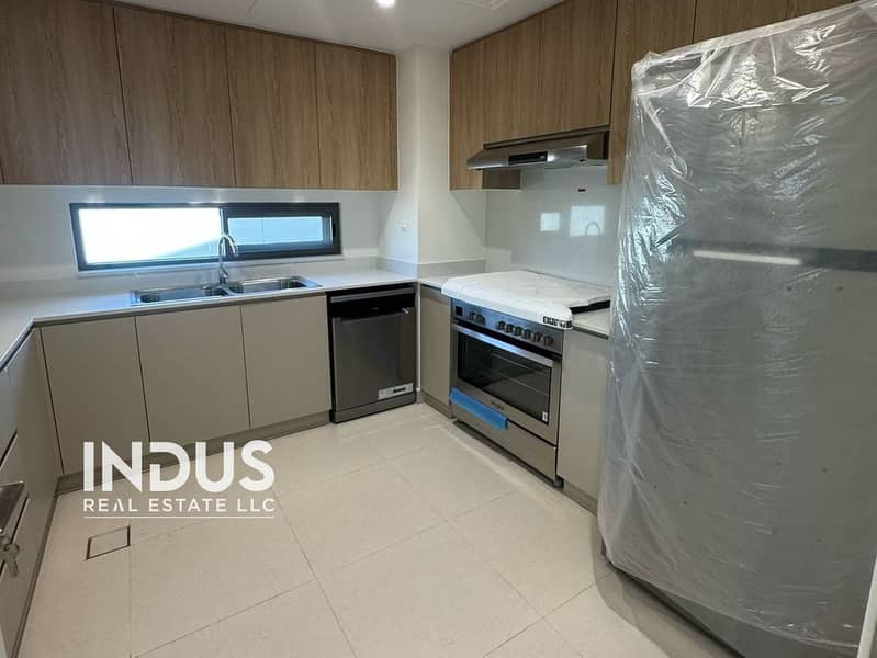 Proper Corner Plot | 4015 sqft | Remote Garage - Image 7