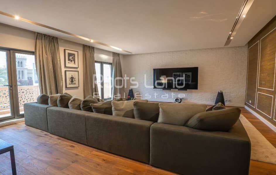 Luxurious 4-Bedroom Villa | Upgraded and Extended - Image 9