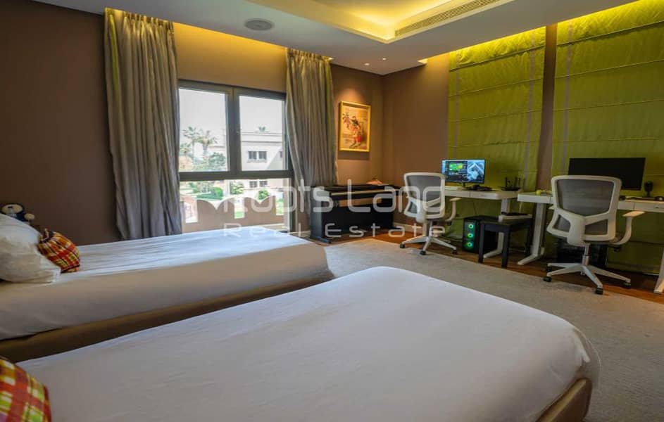 Luxurious 4-Bedroom Villa | Upgraded and Extended - Image 11