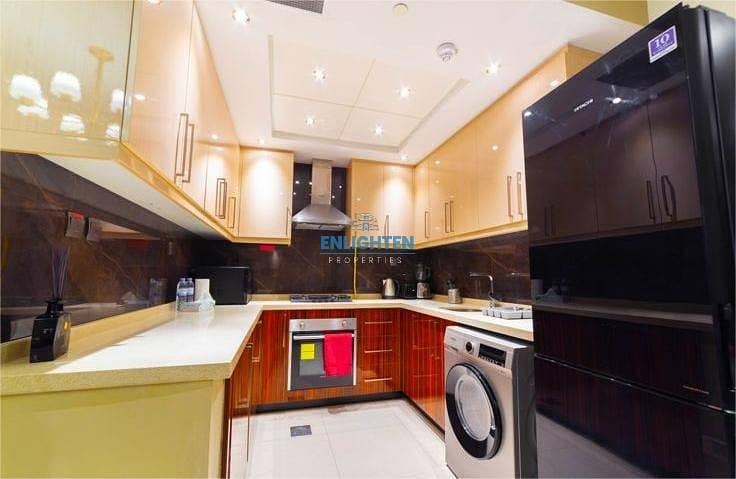 Furnished|Downtown View| Vacant - Image 9