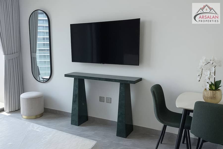 Brand New Fully Furnished Studio | Full Canal View | Ready To Move - Image 6