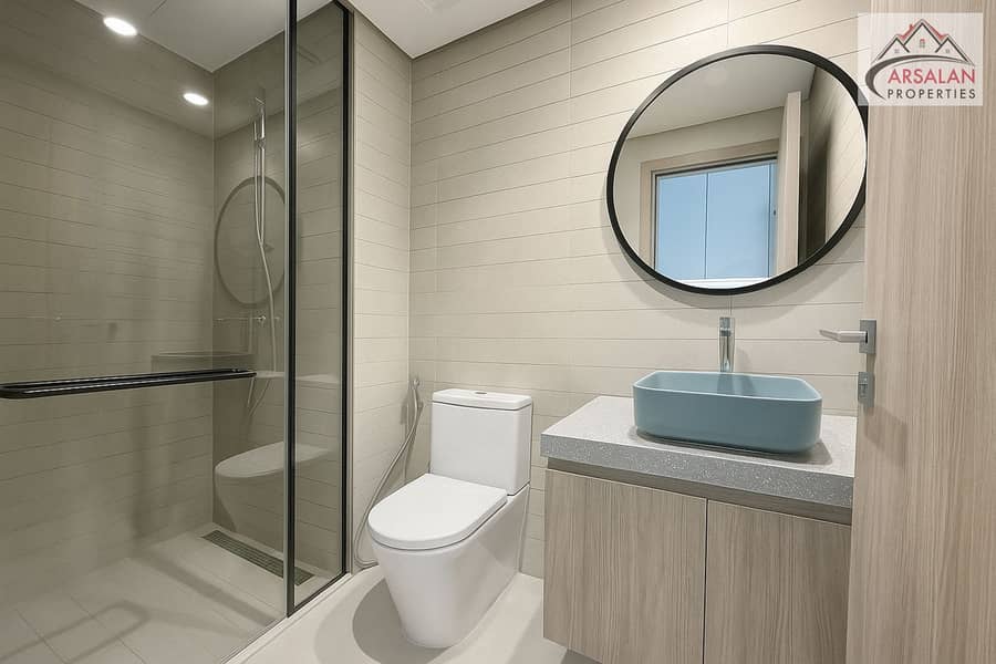 Brand New Fully Furnished Studio | Full Canal View | Ready To Move - Image 11