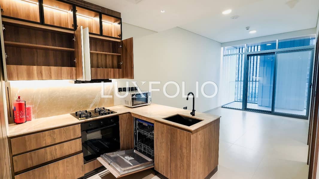 ⁠Modern Living | Burj Khalifa Views | Brand New